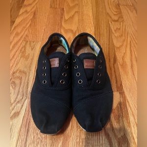 Tom’s Cordones Women’s Size 7, Good-Used Condition